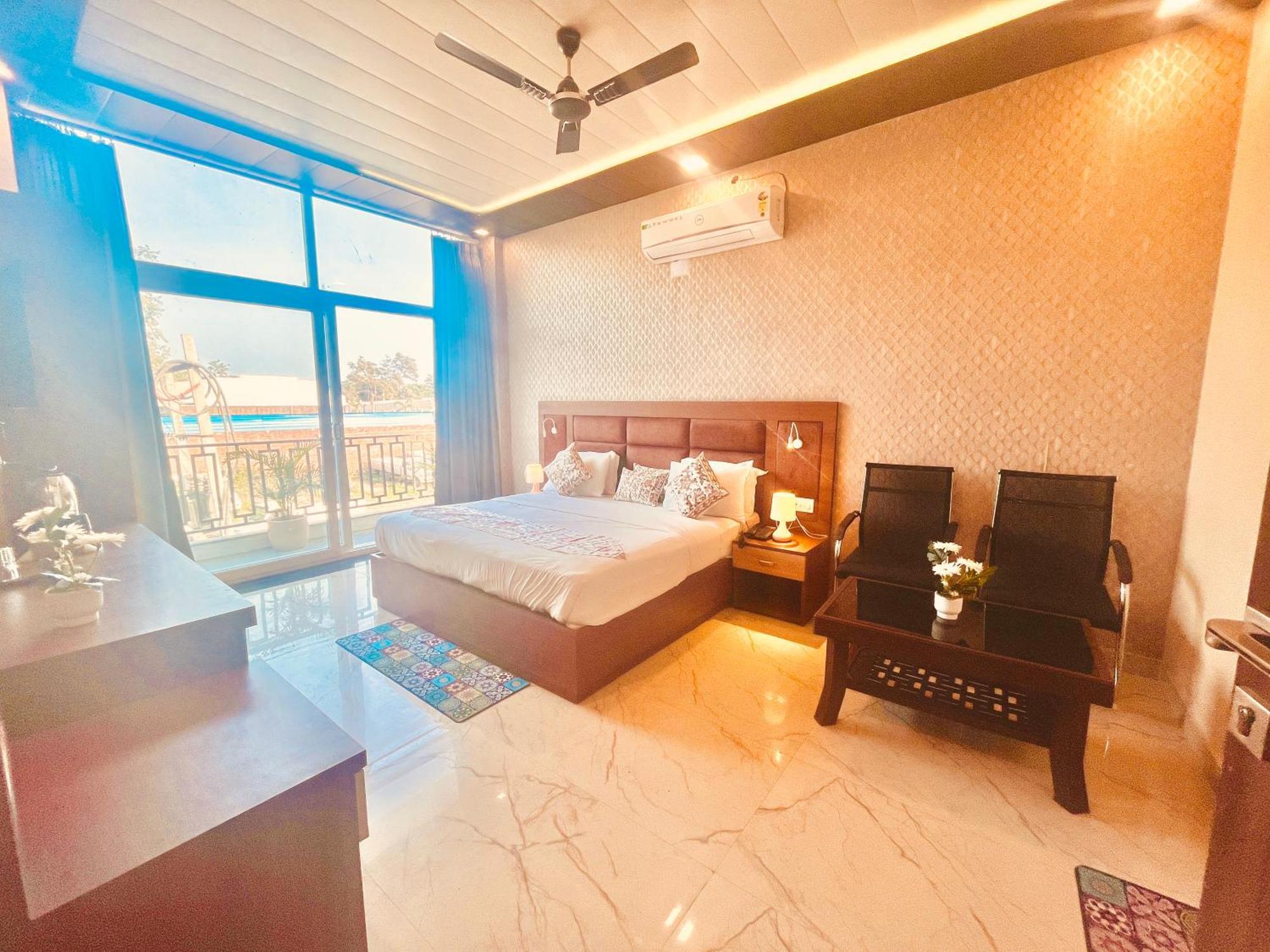 Heaven Resort Ayodhya Ngoại thất bức ảnh